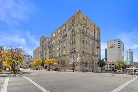 270 E Highland #715, Milwaukee, WI 53202