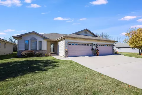 2122 Paul, Manitowoc, WI 54220