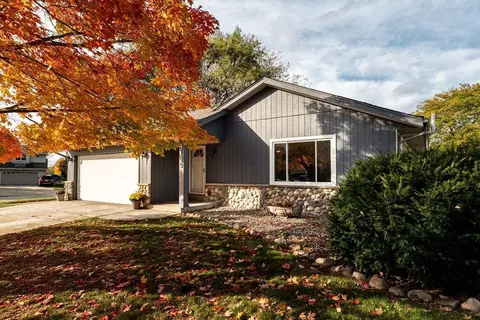 8149 S White Oak, Oak Creek, WI 53154