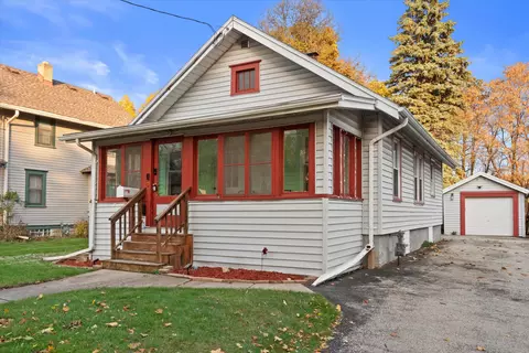 129 S West, Waukesha, WI 53186