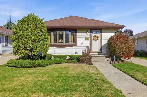 2306 26th, Kenosha, WI 53140