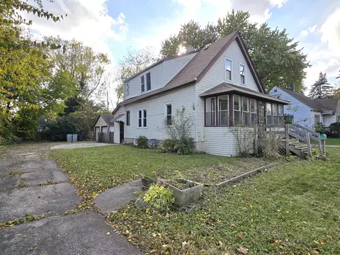 4715 W Villard, Milwaukee, WI 53218