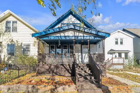 1330 W Scott, Milwaukee, WI 53204