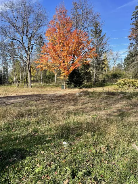 1055 Park #LT 3, Delafield, WI 53018