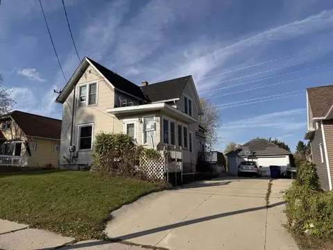 550 W Chestnut #552, Port Washington, WI 53074