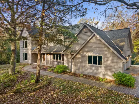 35060 Old Woods, Summit, WI 53066