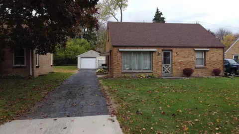 3943 S 55th, Greenfield, WI 53220