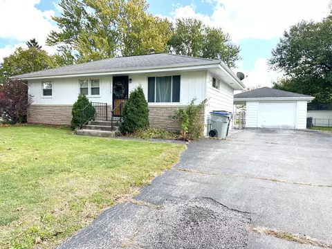 10313 W Harvest, Milwaukee, WI 53225