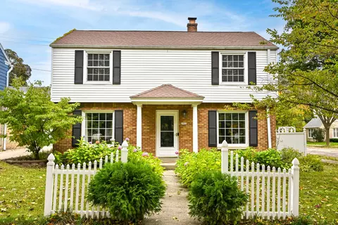 2902 N 68th, Milwaukee, WI 53210