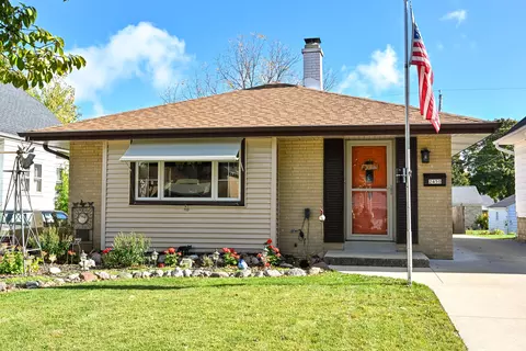 2450 S 95th, West Allis, WI 53227