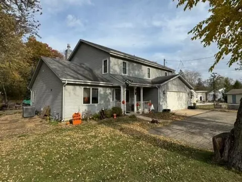 3015 Cottonwood, Burlington, WI 53105