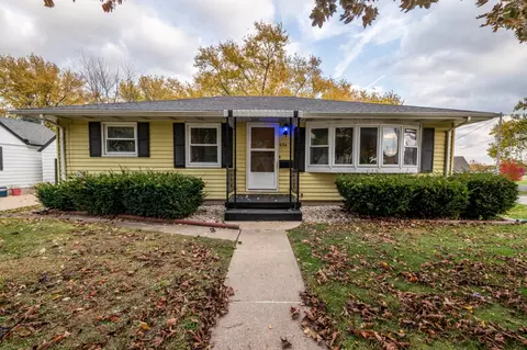 534 Cedar, Hartford, WI 53027