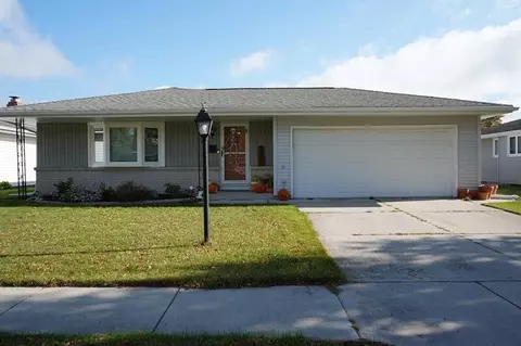 2827 S 20th, Sheboygan, WI 53081
