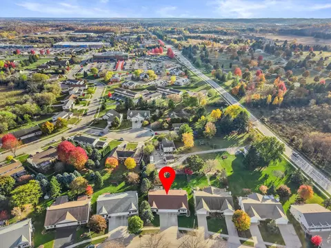 1707 Eden, West Bend, WI 53095