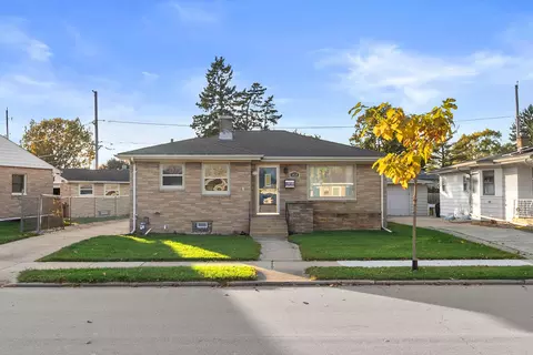 1834 Arcturus, Racine, WI 53404