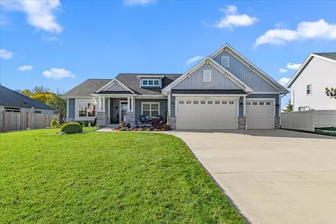 5640 Richwood, Racine, WI 53402