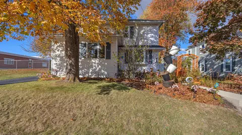 36 W W Un, Cedar Grove, WI 53013