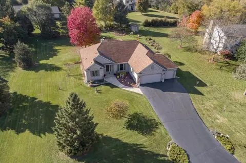 w367s9725 Charnwood, Eagle, WI 53119