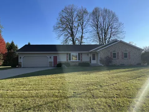 1383 Rawhide, Farmington, WI 53090