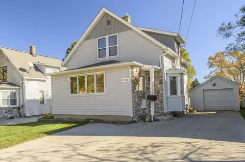 1509 Monroe, West Bend, WI 53090