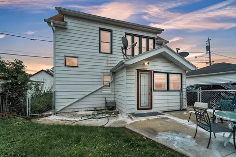 3222 S 11th, Milwaukee, WI 53215