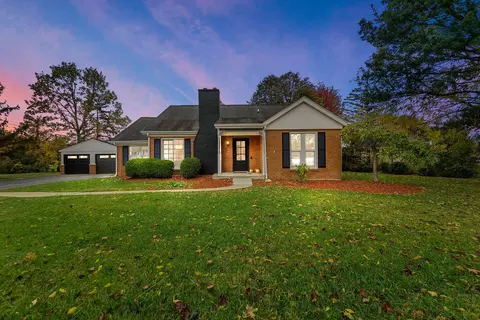 5705 1st, Somers, WI 53144