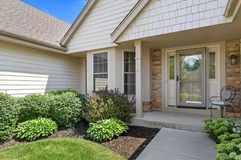 2440 E Cir, Mount Pleasant, WI 53405