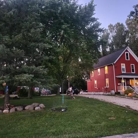 5954 Mohawk, Wayne, WI 53010