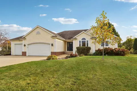 6802 Sandy, Waterford, WI 53185