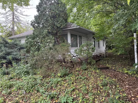 63 6th, Winona, MN 55987