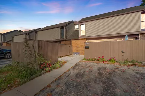 1651 W Edgerton #B, Milwaukee, WI 53221