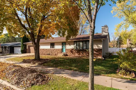 633 11th, Onalaska, WI 54650
