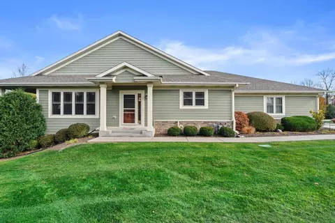 14290 W Farrell, New Berlin, WI 53151