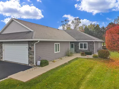 206 Potter #101, Elkhorn, WI 53121