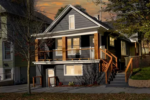 1718 E Bradford #1720, Milwaukee, WI 53211