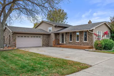 1464 32nd, Kenosha, WI 53144