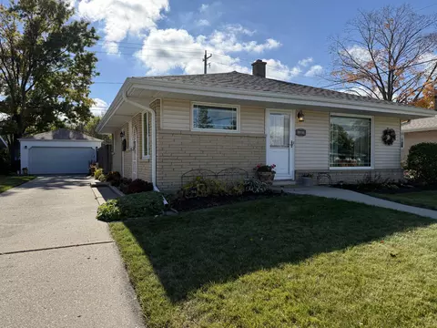 625 Edgewood, South Milwaukee, WI 53172