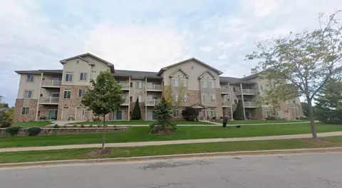 w197n16925 Stonewall #212, Jackson, WI 53037