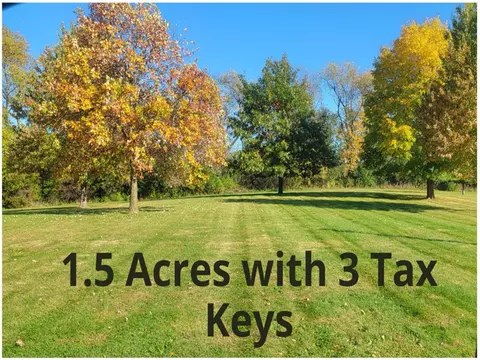 Lt13-15 Broad, Walworth, WI 53115