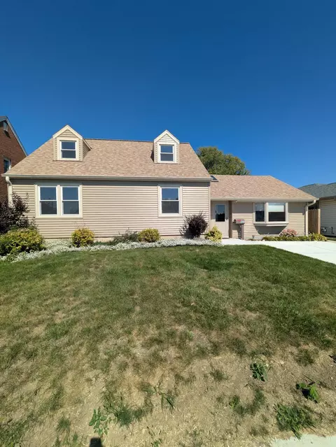 622 Marion, South Milwaukee, WI 53172
