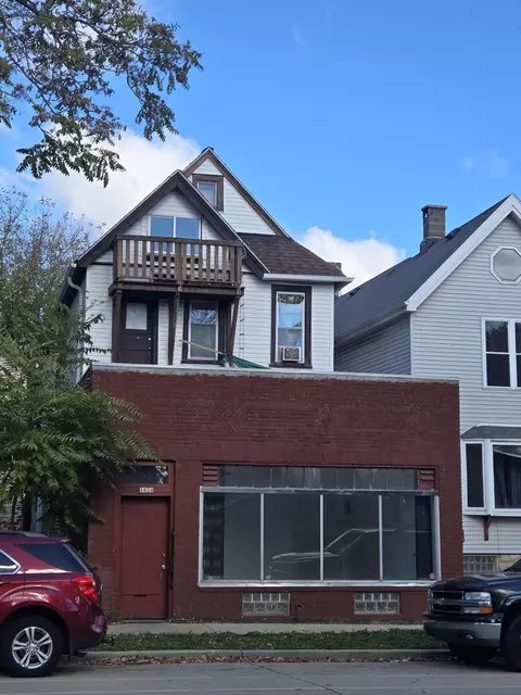 1824 W State, Milwaukee, WI 53233