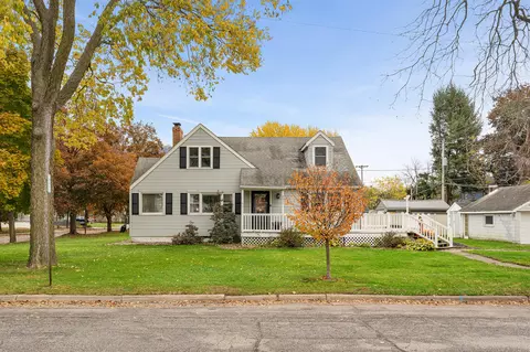 2011 Strong, La Crosse, WI 54601