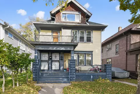 2916 W Melvina, Milwaukee, WI 53216
