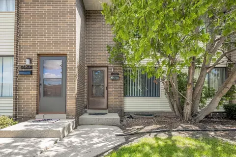 6112 W W Prt, Milwaukee, WI 53223