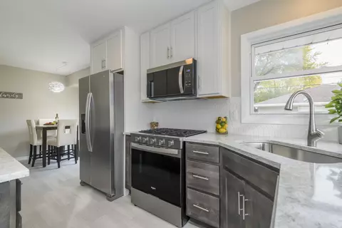 8246 N 52nd, Brown Deer, WI 53223