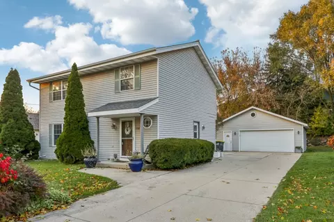 1308 Danny, Waukesha, WI 53186