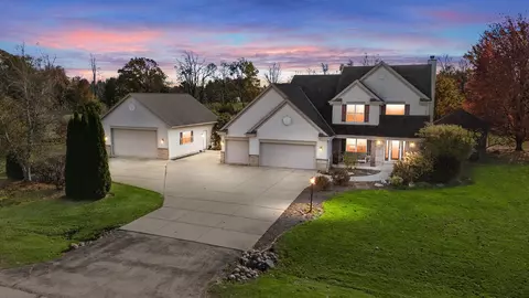 4879 White Swan, West Bend, WI 53095