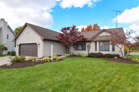 197 Bay Rdg, Burlington, WI 53105