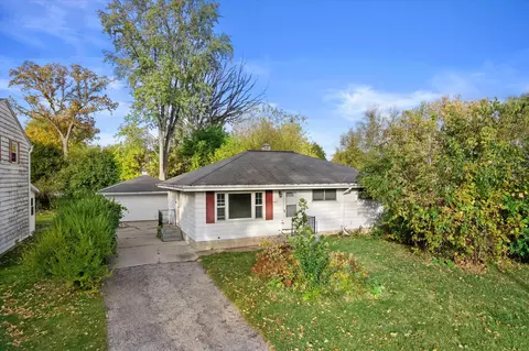 6827 N 44th, Milwaukee, WI 53223