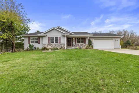 n6387 Long Meadow Drive, Lafayette, WI 53121